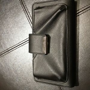 Dana Buchanan women's wallet